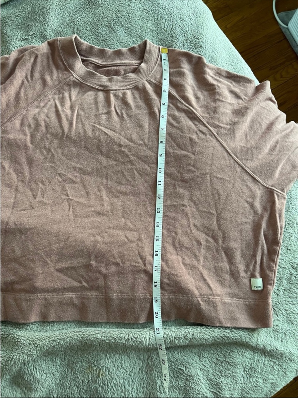 Vuori Women’s Sunnyside Crew Neck Pink Sweatshirt Medium - Picture 4 of 5